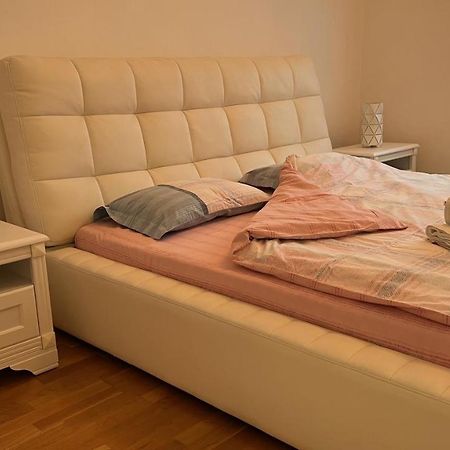 Apartman Nejra ทูซลา ภายนอก รูปภาพ